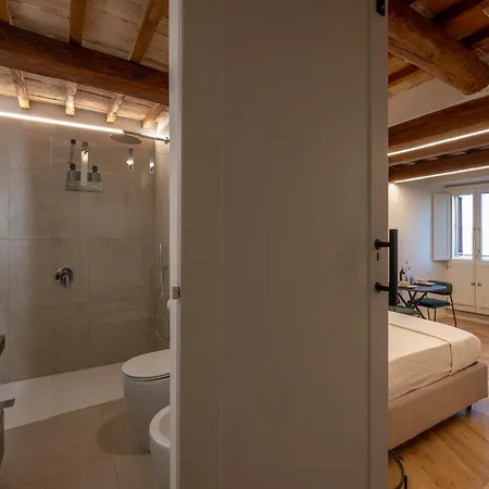 Apartment Melo 14 - Boutique Nel Centro - Italywego *